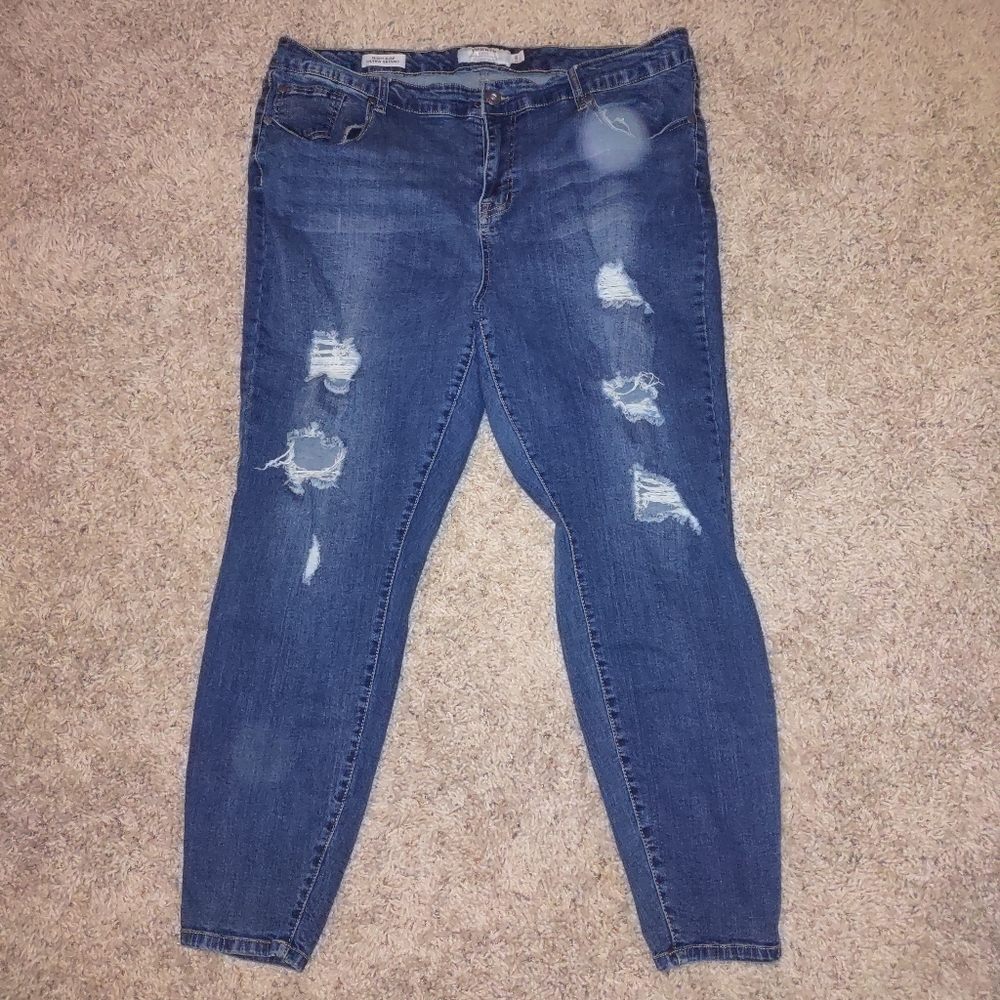 Torrid distressed denim jeans size 24